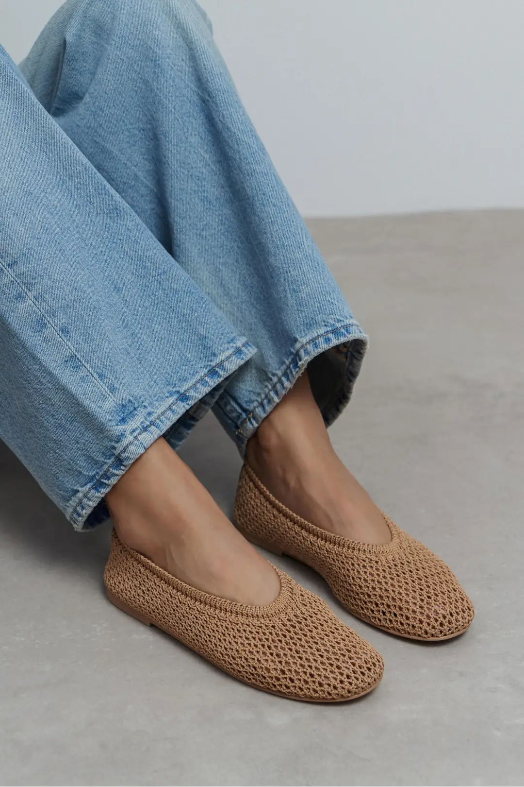 Lips Knit Mesh Embroidered Ballet Flat
